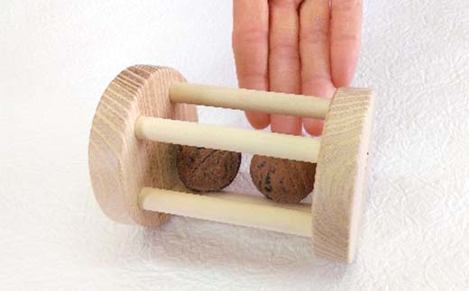 【ＫＥＭ】クルミコロコロL HOKKAIDO WOOD 木製 おもちゃ 知育玩具 クルミコロコロ 国産 北海道 木工 自然素材 子ども用 動きのある 遊び ナチュラル ギフト プレゼント F6S-710