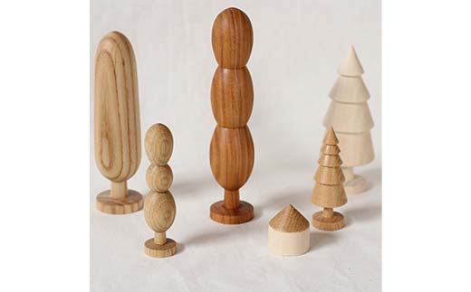 「木の森のささやき」- 北海道産天然木のハンドメイド置物 HOKKAIDO WOOD 天然木 インテリア 雑貨 ギフト 癒し F6S-475