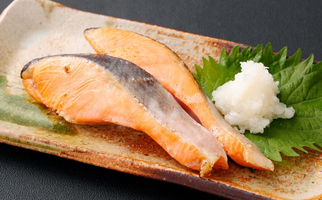 国産 定塩銀鮭切り身 合計約3kg （約1kg×3パック） 銀鮭 鮭 さけ サケ 切り身 切身 国内養殖 新鮮 塩漬け 冷凍