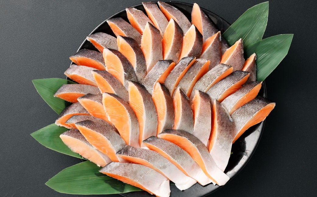 国産 定塩銀鮭切り身 合計約3kg （約1kg×3パック） 銀鮭 鮭 さけ サケ 切り身 切身 国内養殖 新鮮 塩漬け 冷凍