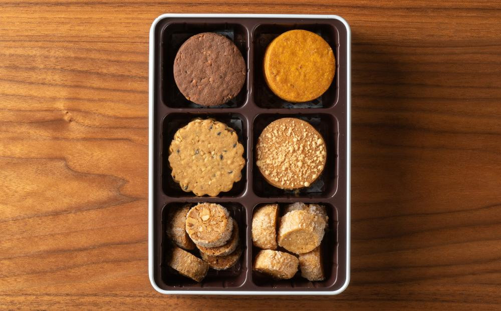 オーセントホテル オリジナル クッキー缶 詰合せ 6種 35枚入 約390g クッキー セット サブレ ショコラ 食べ比べ