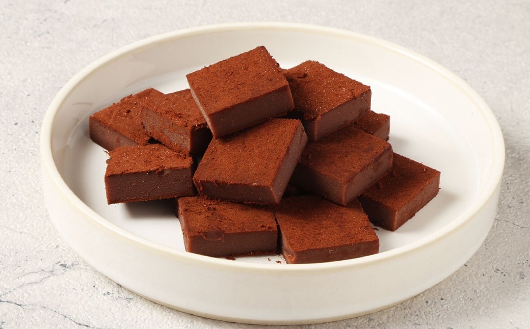 《冷凍》 北海道生チョコレート （ミルク） 約500g （約100g×5箱） 合計100粒 生チョコレート 生チョコ チョコレート チョコ スイーツ 北海道 小樽市