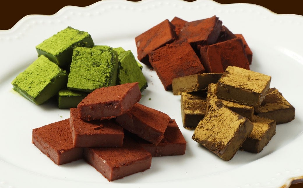 【6回定期便】 《冷凍》 北海道生チョコレート 4種 セット 5箱×6回 合計30箱 生チョコレート 生チョコ チョコレート チョコ ミルク ブラック ほうじ茶 抹茶 スイーツ 北海道 小樽市