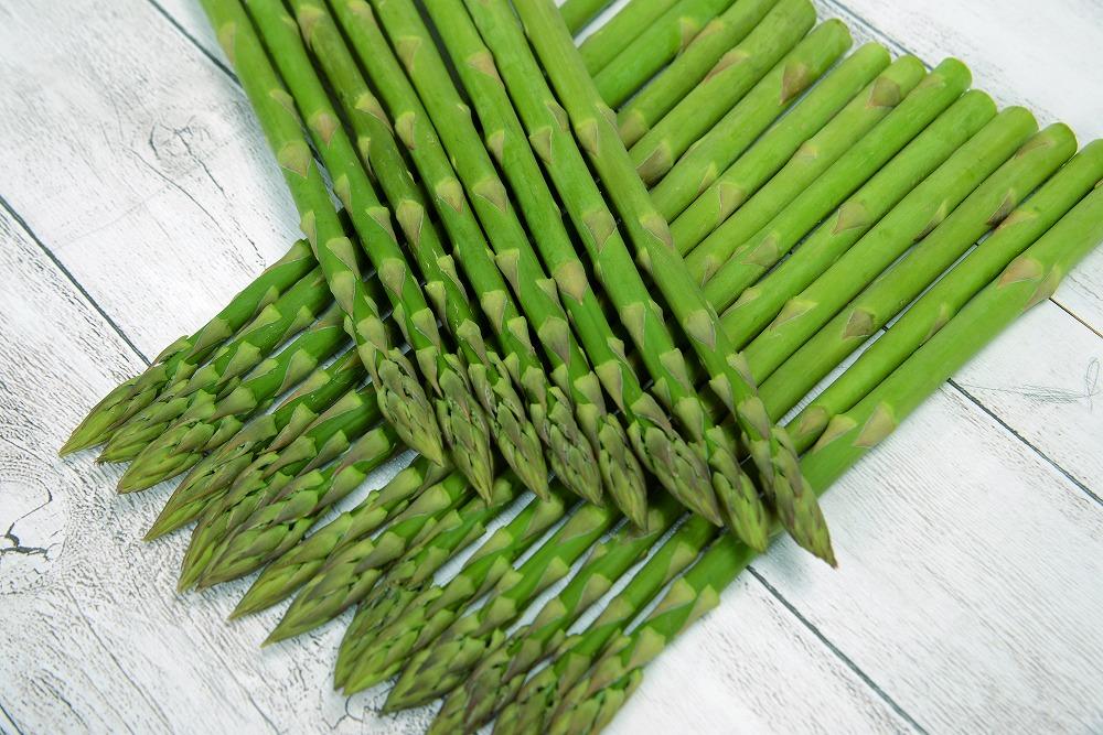 旭川産朝もぎ！グリーンアスパラガスL・Mサイズ各400g　合計800g(2026年5月中旬発送開始予定)_01942