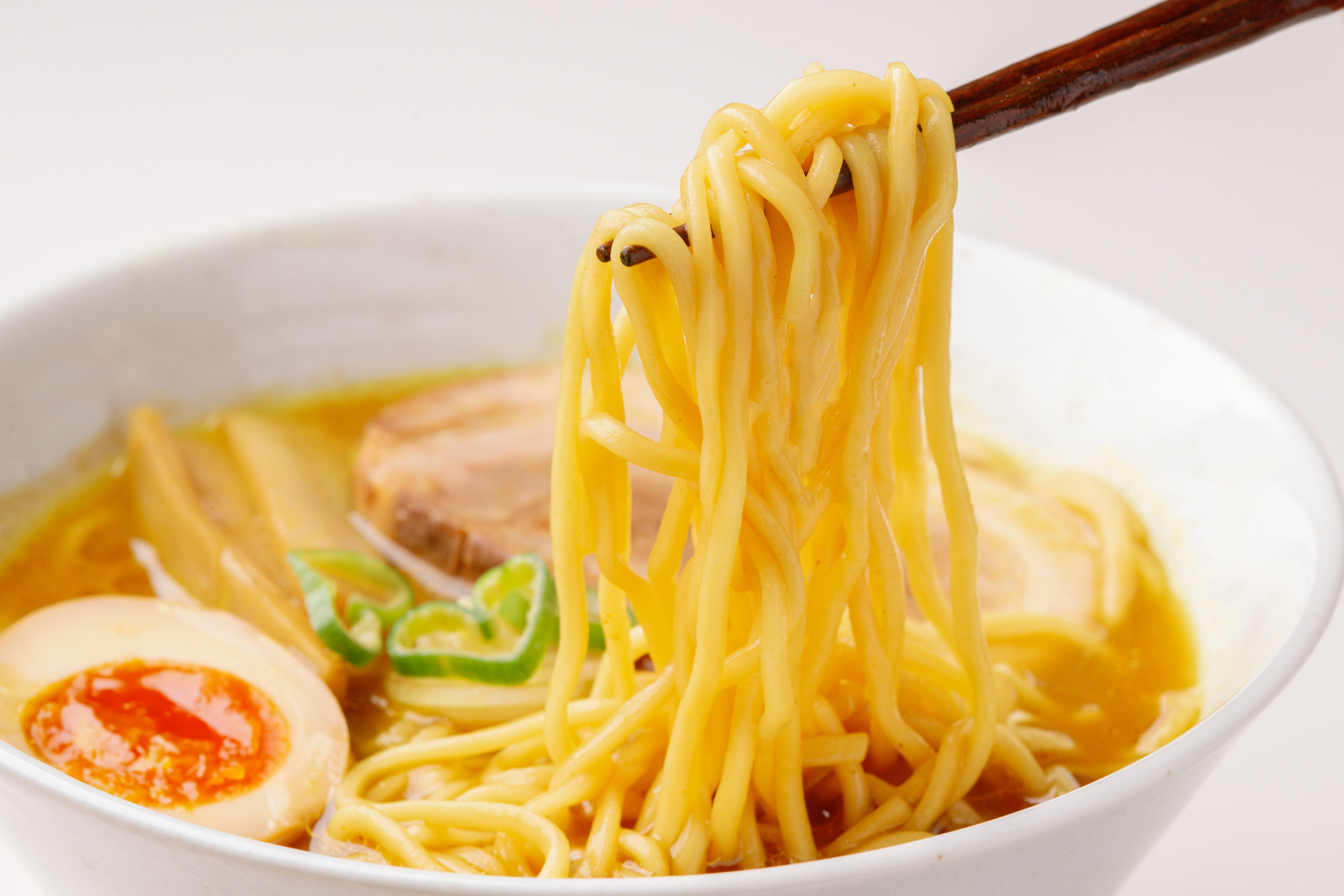 即席袋麺「室蘭カレーラーメン」48袋セット MROV018