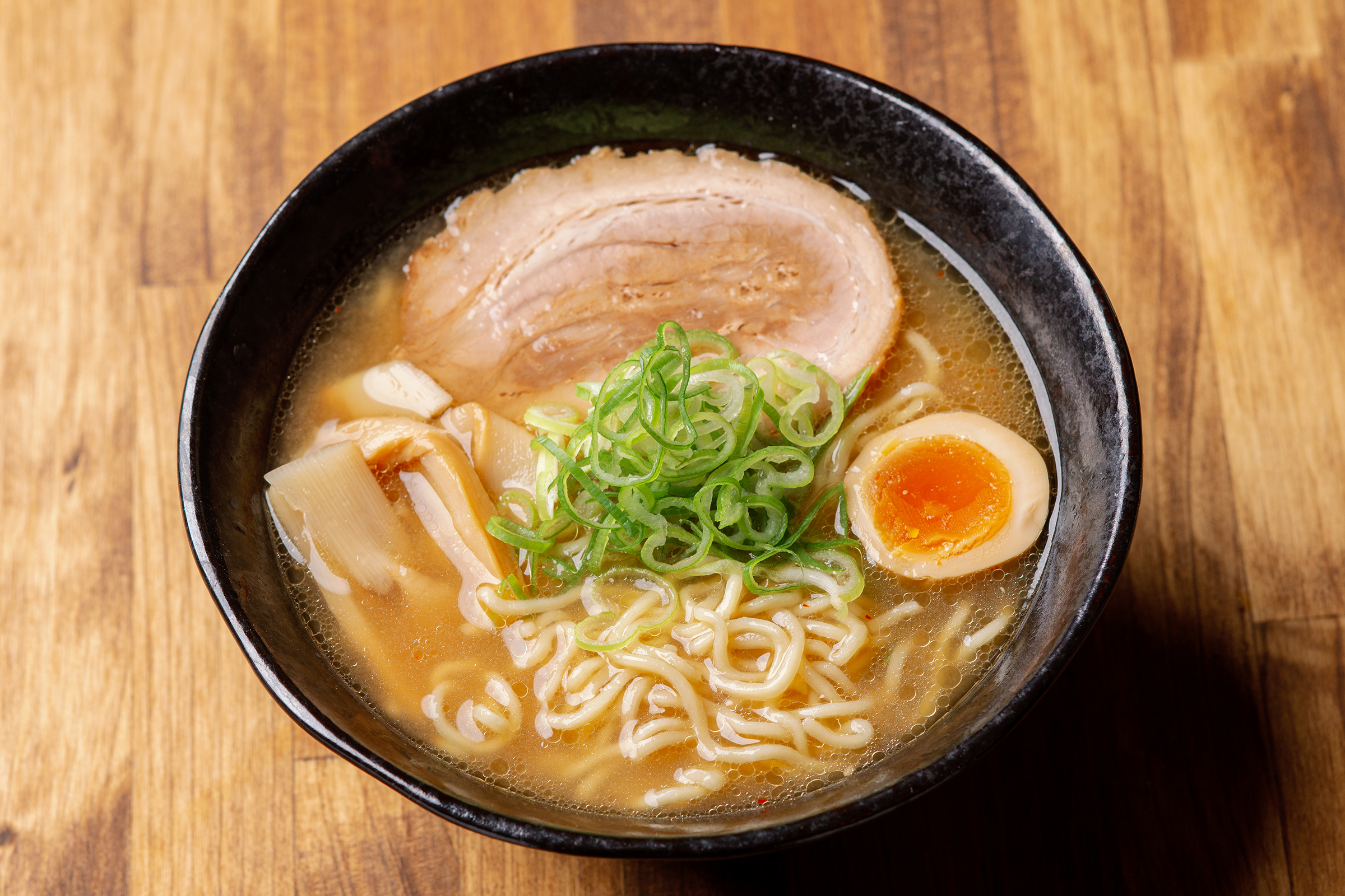 【定期便全4回】むろめん 生ラーメン10食 スープ付（懐かし醤油スープ4食、まろやか味噌スープ4食、鶏塩スープ2食） MROV023