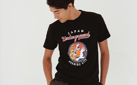 釧路市 マンホールTシャツ（黒）M F4F-1554|JALふるさと納税|JALの