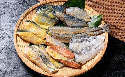 漬魚食べ比べセット(2) 各2切×2袋入 紅鮭 真鱈 銀ダラ 真さば 秋刀魚 さんま 海鮮 魚 漬魚 個包装 真空パック 小分け簡単 冷凍 おかず F4F-4759