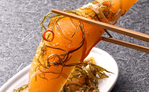 【5か月連続定期便】釧路市の台所 和商市場 厳選定期便 紅さけ 鮭 いか塩辛 ミンクくじら ほっけ 紅鮭 つぶ貝 アヒージョ いくら 贅沢 ご飯のお供 肴 おつまみ 和商 和商市場 海鮮 セット F4F-8927