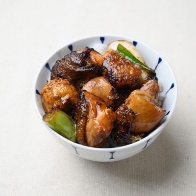 【鶏の伊藤】炭火炙り焼き鳥丼5人前セット レンジで簡単 北海道 十勝 帯広【配送不可地域：離島】【1722891】