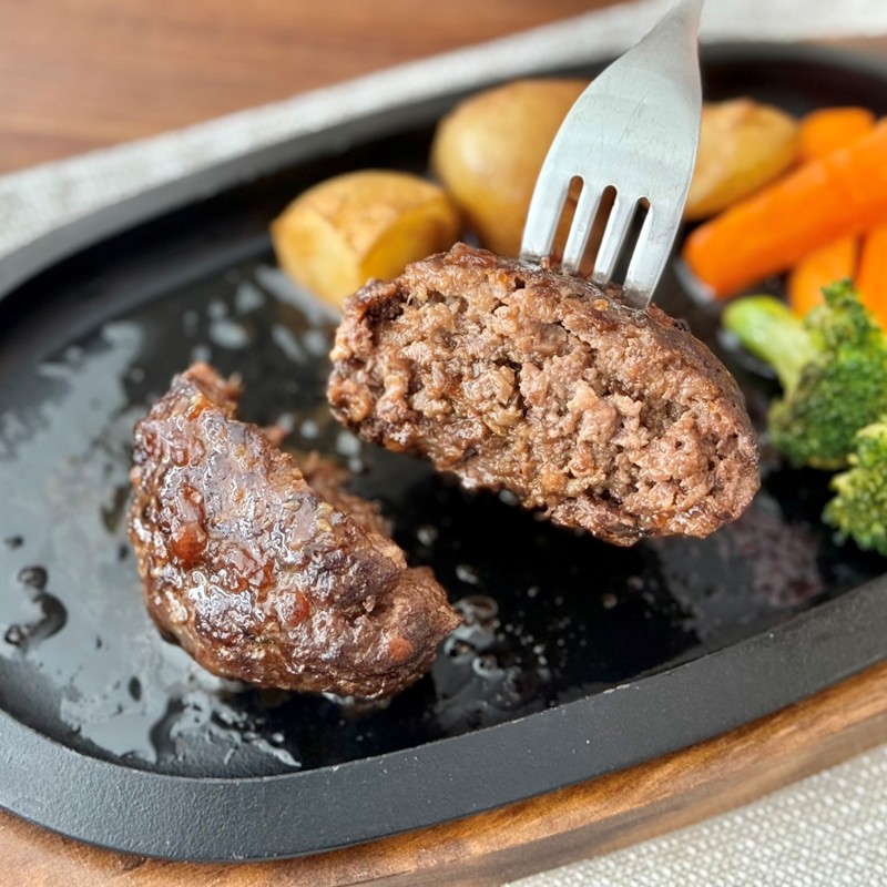 北見産黒毛和牛・豚の合い挽きハンバーグ 160g×5個 ( お肉 ハンバーグ 黒毛和牛 合い挽き )【047-0003】