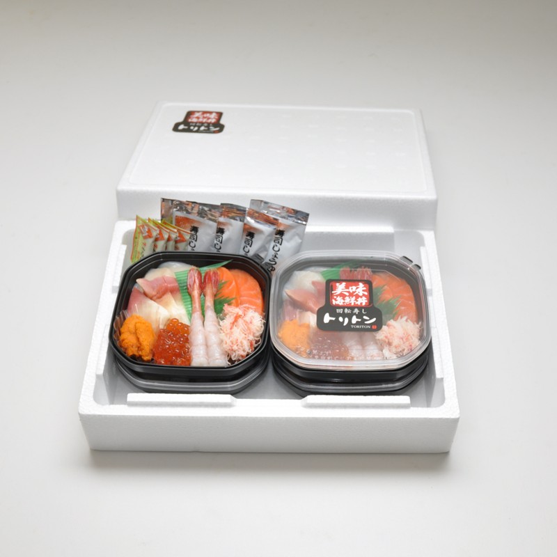 トリトンの特選海鮮丼 4個セット ( トリトン お寿司 海鮮 ホタテ サーモン いくら ウニ )【071-0004】