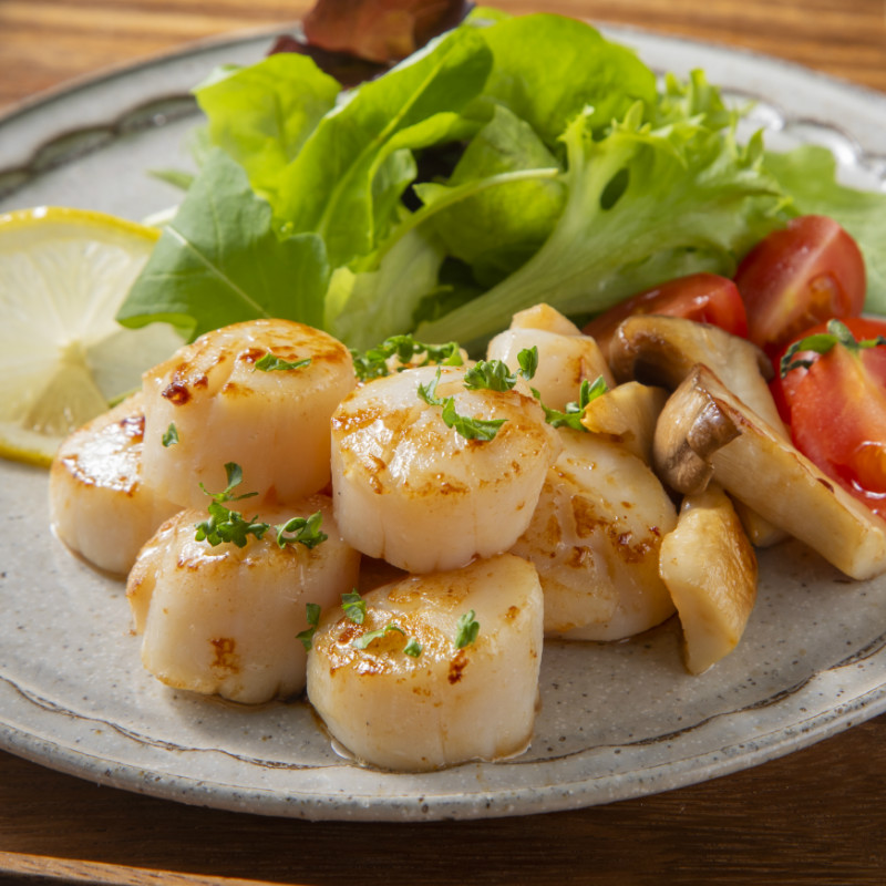 【予約：2026年3月下旬から順次発送】オホーツク貝付きほたて 5kg 30枚～50枚 ( 海鮮 魚介 魚介類 貝 貝類 ホタテ ほたて 帆立 殻付き 貝柱 贈答 ギフト 贈り物 お中元 お祝い BBQ バーベキュー )【031-0013-2026】