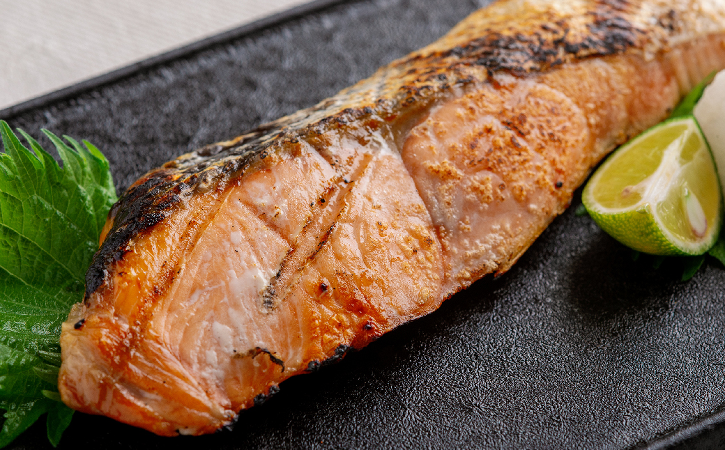 【訳あり】【無添加】北海道網走産天然鮭切り身 800g ABAE016