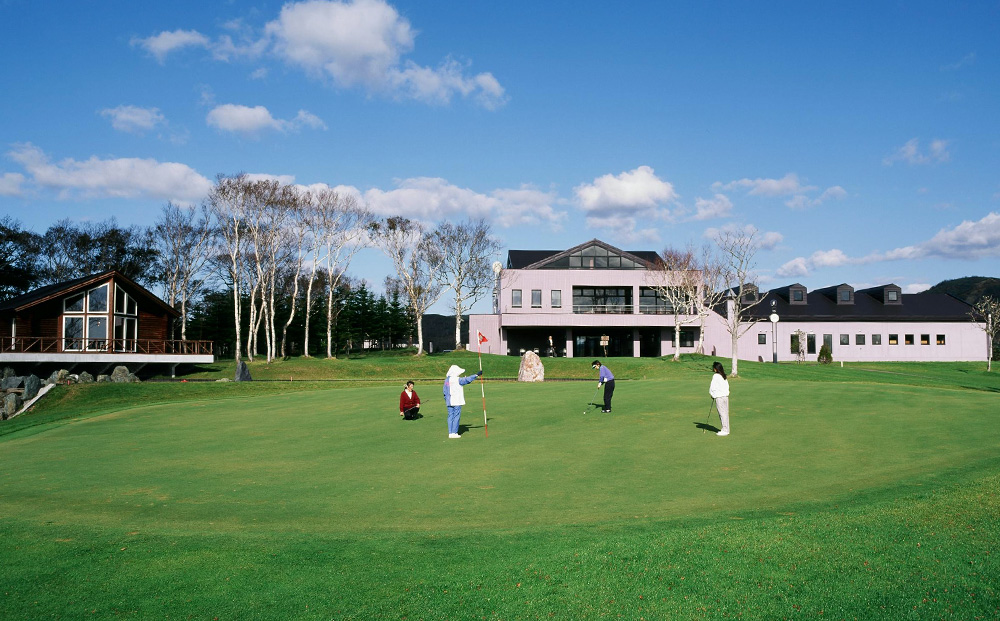 ゴルフプレー・施設利用券　18000円分