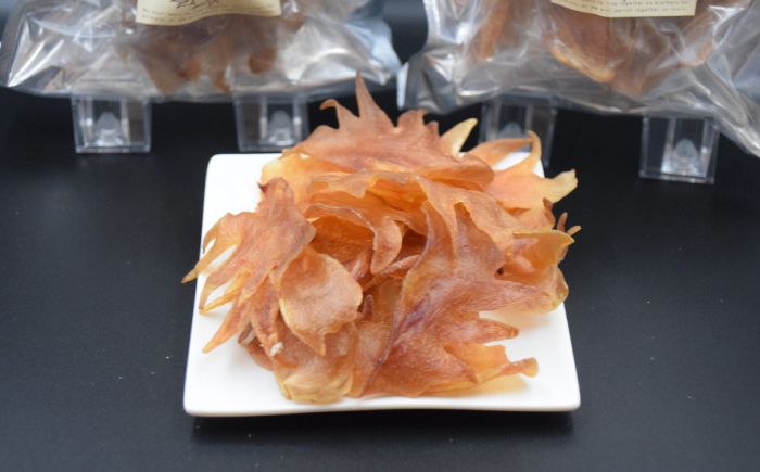 愛犬・愛猫用おやつ 北海道産鶏冠ジャーキー 計200g （100g×2個） | ペットフード ペット用 ジャーキー ドッグフード おやつ  とさか トサカ | Dear Hounds [BOAE040]