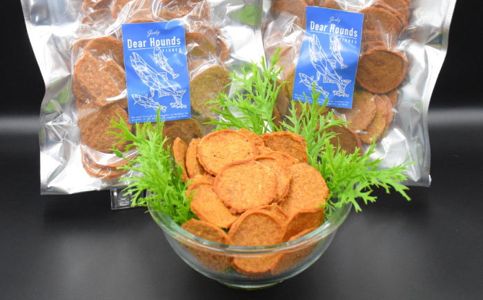 愛犬・愛猫用おやつ 鮭 コインチップ ジャーキー 計400g（200g×2個） | ペットフード ペット用 ジャーキー ドッグフード おやつ | Dear Hounds [BOAE022]