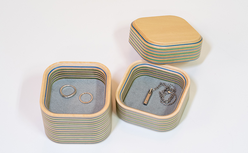 小物入れ ウッドデザイン賞受賞 tower rs 滝澤ベニヤ 木製 三段 ジュエリーケース ジュエリーボックス アクセサリートレイ アクセサリー トレイ アクセサリーケース アクセサリー入れ 宝石箱 ジュエリー ケース ボックス 収納 インテリア 北海道