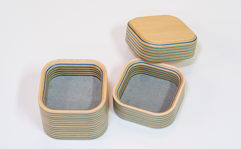 小物入れ ウッドデザイン賞受賞 tower rs 滝澤ベニヤ 木製 三段 ジュエリーケース ジュエリーボックス アクセサリートレイ アクセサリー トレイ アクセサリーケース アクセサリー入れ 宝石箱 ジュエリー ケース ボックス 収納 インテリア 北海道