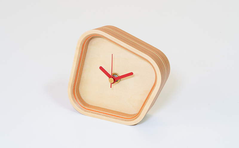 木製 置き時計 オレンジ ウッドデザイン賞受賞 ペーパーウッド 時計 置時計 アナログ おしゃれ かわいい 雑貨 日用品 北海道 芦別市
