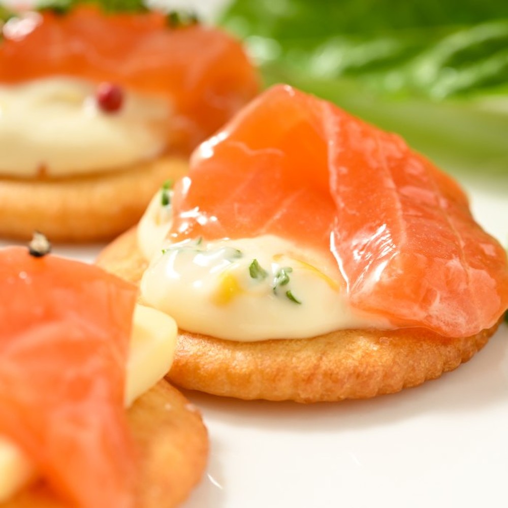 12-311 【バレンタインデー】漬けサーモン～スモーク風味～　4個セット