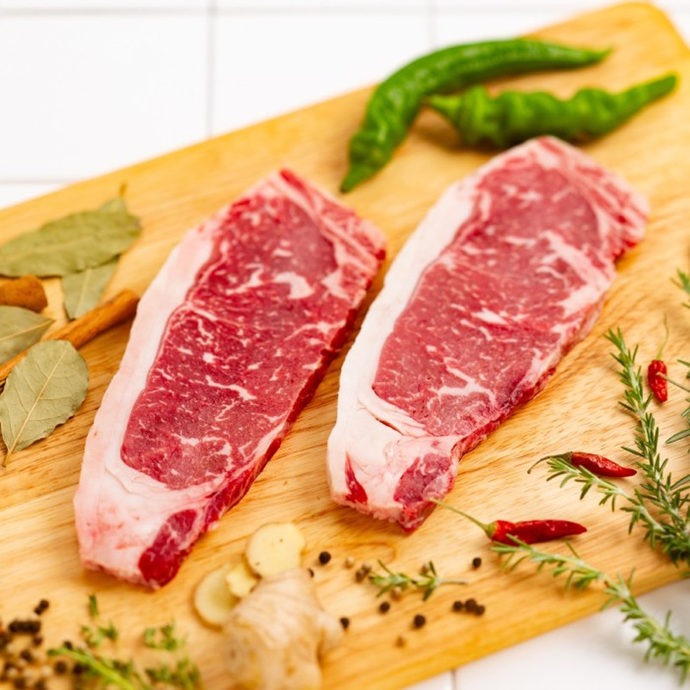 15-381 【ホワイトデー】北海道ハーブ牛ロースステーキ(320g)