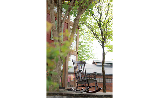 北海道民芸家具 ロッキングチェア HM663 HMU色 国産家具 国産 椅子 チェア いす ゆらりいす 1脚 木製 家具 インテリア レトロモダン お洒落 オンライン申請 ふるさと納税 北海道 三笠市 三笠【0810201】