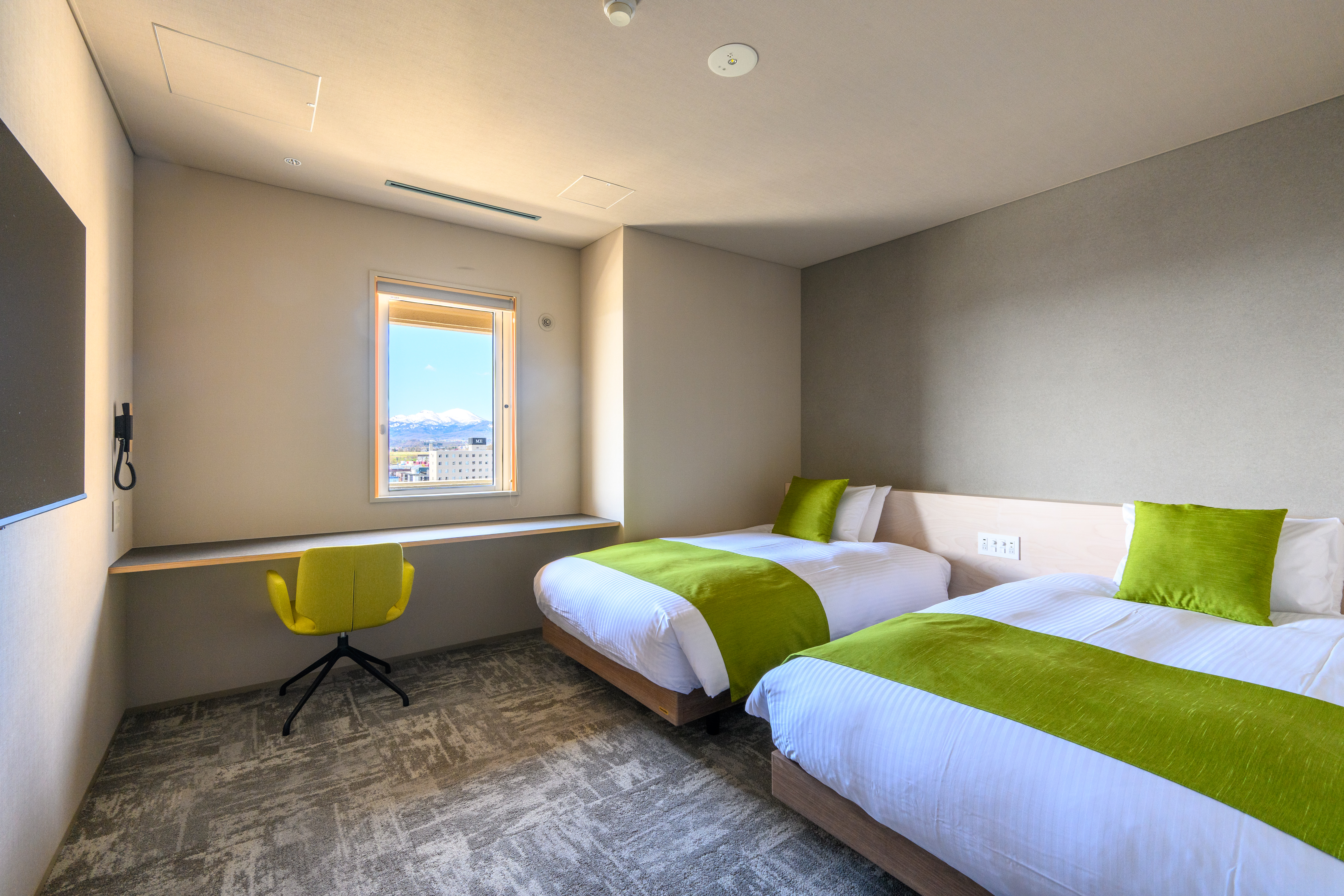 【1泊朝食付】ホテル三浦華園ファミリー応援宿泊プラン！　最上階プレミアムスイート　2名〜4名様分（最大5名様）