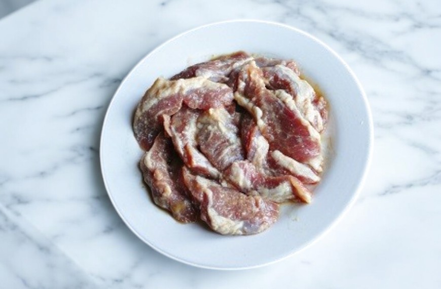 豚サガリ 味付き 味噌だれ入り 230g 4パック 計920g [たなかホルモン 北海道 砂川市 12260787] 豚 豚肉 サガリ さがり たん 焼肉 焼肉用 焼き肉 小分け 冷凍 国産 レビューキャンペーン