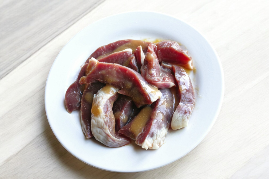 豚ハツ 味付き 味噌だれ入り 230g 4パック 計920g [たなかホルモン 北海道 砂川市 12260782] 豚肉 豚 ハツ 心臓 焼肉 焼肉用 焼き肉 小分け 冷凍 国産 レビューキャンペーン