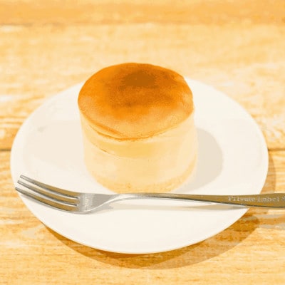 【北海道深川市】北海道スフレチーズケーキ　9個入×2パック【配送不可地域：離島】【1698320】