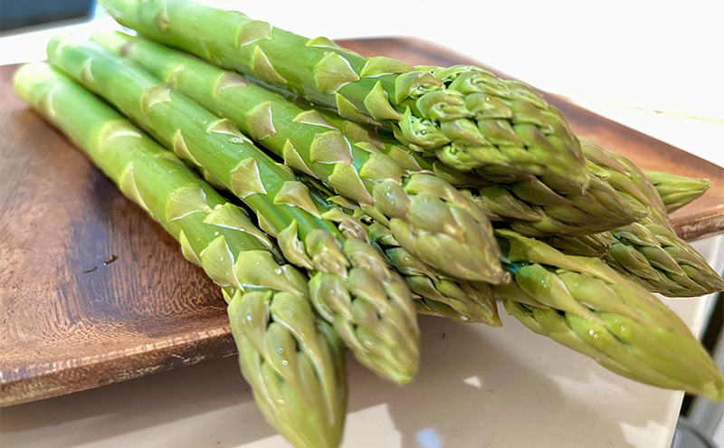 ＜2026年春出荷＞富良野産 アスパラ 1kg L-2Lサイズ 野菜 アスパラガス グリーンアスパラ あすぱら 春野菜 北海道 (畠山農園）