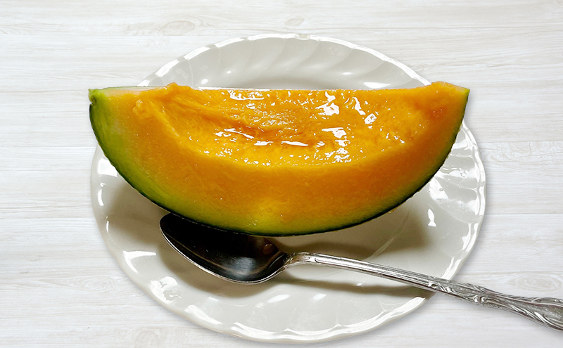 【2026年夏発送】厳選ふらのメロン 赤肉 2玉（計4kg以上）糖度15度以上 [ファームまつもと] メロン 赤肉メロン フルーツ 果物 新鮮 甘い 贈り物 ギフト ジューシー ブランドメロン 夏 北海道 富良野