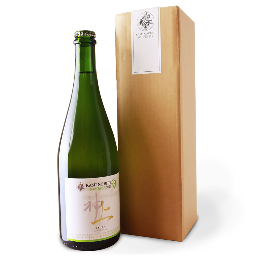 上ノ国ワイナリーの白ワイン「上の白ナイアガラ2023」　750ml×6本　白ワイン　北海道ワイン　スパークリングワイン　家飲み　パーティー　プレゼント　高級　ディナー　お酒　果実酒