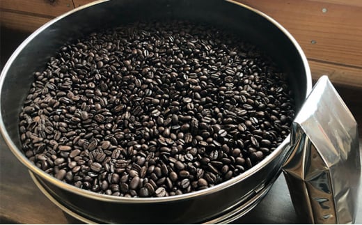 炭火焙煎コーヒー豆　100g×2袋（豆状にてお届け） ASC001