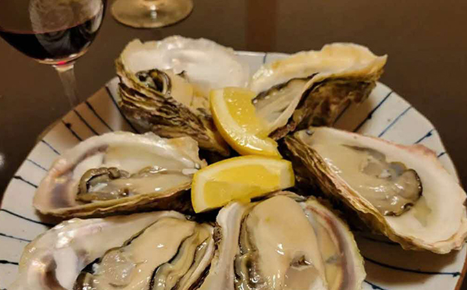 【先行予約 2026年7月20日より発送】奥尻島産養殖岩ガキ【Mサイズ】殻付き 10個入り（加熱食用）〜豊かな海が育てた海の宝石〜 | 冷蔵 | 北海道 奥尻町 送料無料 