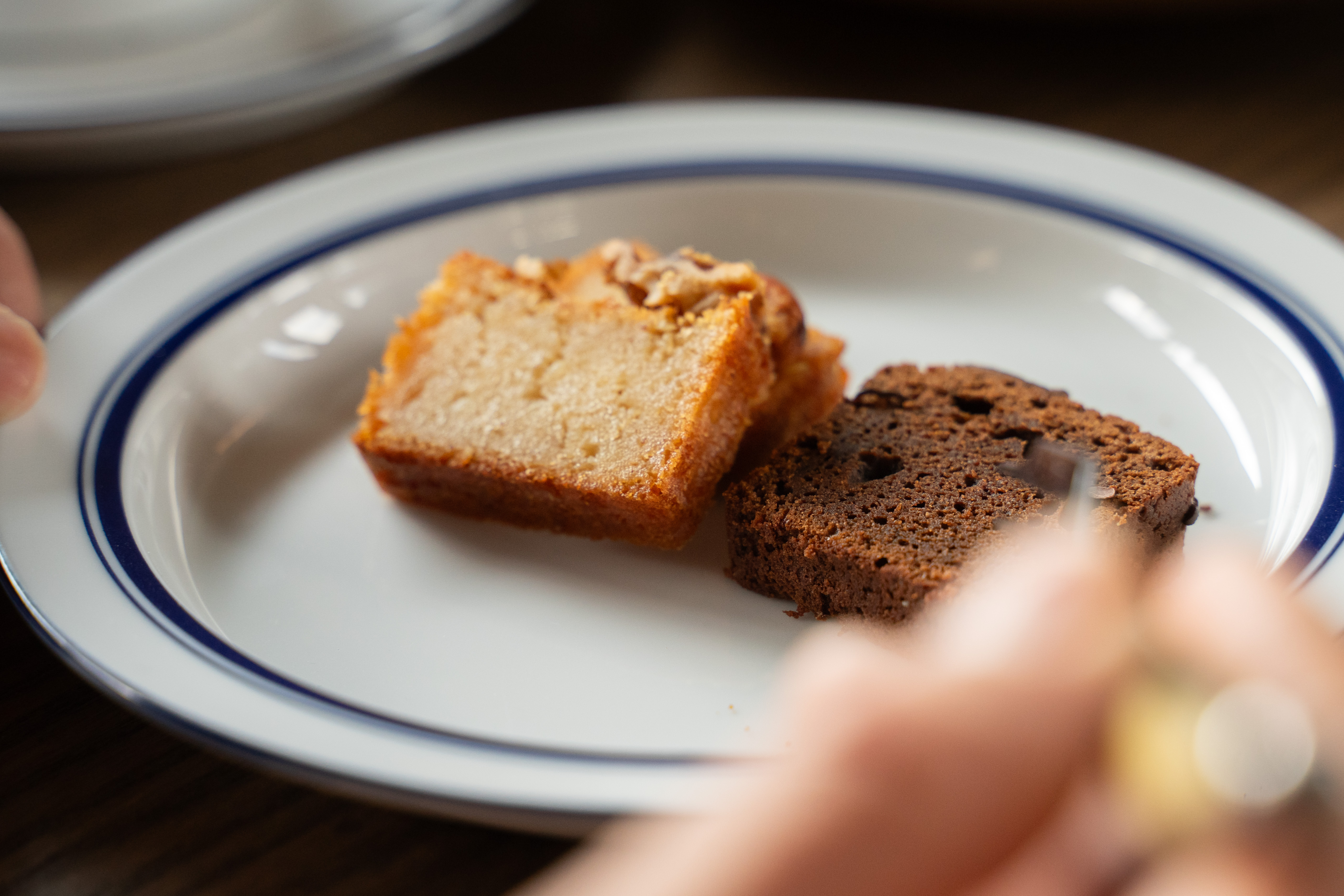【ワインにぴったり】濃厚な2つのパウンドケーキ ショコラ ナッツ チョコレート バター はちみつ アーモンド デザート スイーツ お取り寄せ ギフト 北海道 せたな町 ふるさと納税