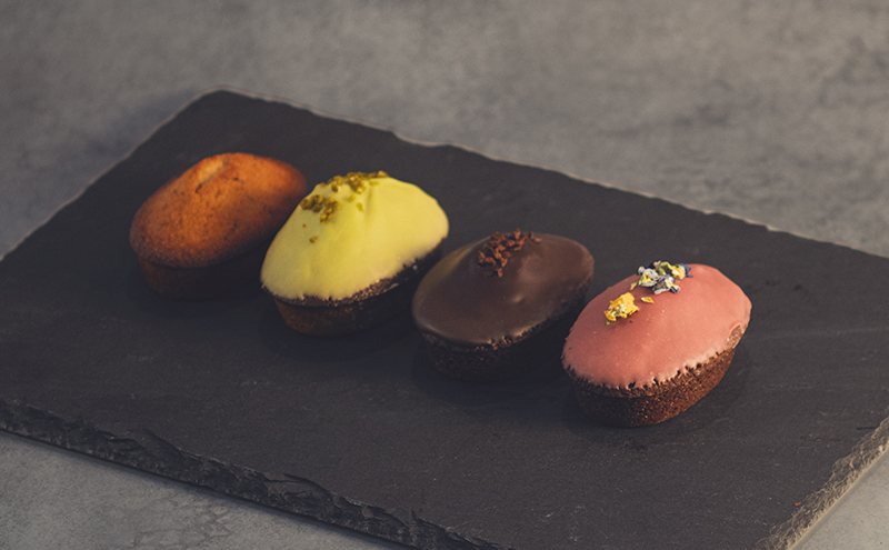 フィナンシェ4種セット 5個入 スイーツ アソート お菓子 洋菓子 焼き菓子 Layer Niseko レイヤーニセコ 人気 詰め合わせ ギフト お中元 お歳暮 北海道 倶知安町 ニセコ