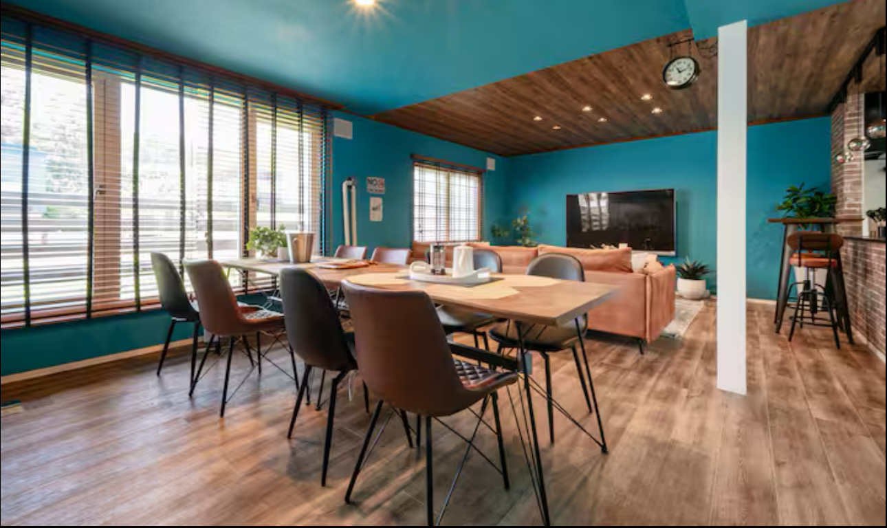 ウェルカムワイン付一棟貸し民泊宿泊券　『RISE』 1泊・10名様まで利用可能_Y147-0001