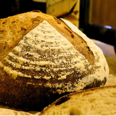 北海道産小麦100%使用、石窯焼き・自家製天然酵母・ホエイ使用の冷蔵庫で熟成するカンパーニュ3種【配送不可地域：離島】【1492845】