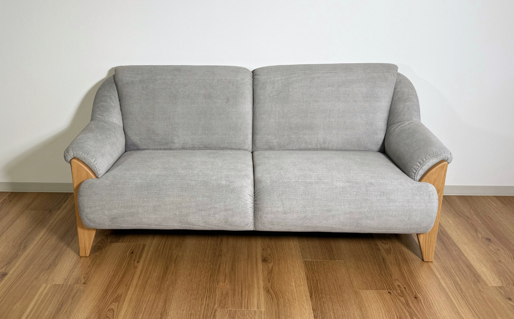 3人掛けソファー【張地・木脚塗装色選択可】コンパクトデザイン（ローズマリー）