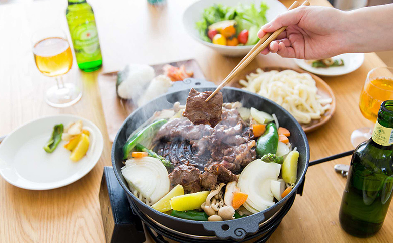 大畠精肉店 の じんぎすかん 1kg ｜ オンライン 申請 ふるさと納税 北海道 新十津川 羊肉 肉 焼肉 BBQ バーベキュー 味付き 味付 味付ジンギスカン マトン たれ 冷凍 大容量 キャンプ アウトドア 取り寄せ お取り寄せ 新十津川町【1300403】