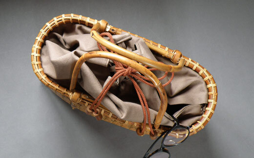 北の竹工房　千島笹燻煙網代バッグ