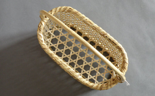 千島笹 手付きラック【北の竹工房】日用品 雑貨 竹材 竹製品 加工品 竹細工 籠 かご カゴ 北海道 比布町 ぴっぷ 1003-009