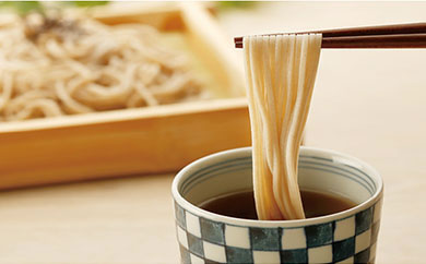 大雪そば(乾麺12袋　つゆ24袋)【 麺類 そば 乾めん 北海道 上川町 北海道産 大雪 手打ち そば粉 ギフト 贈答用 ヘルシー 和食 つゆ付き 】