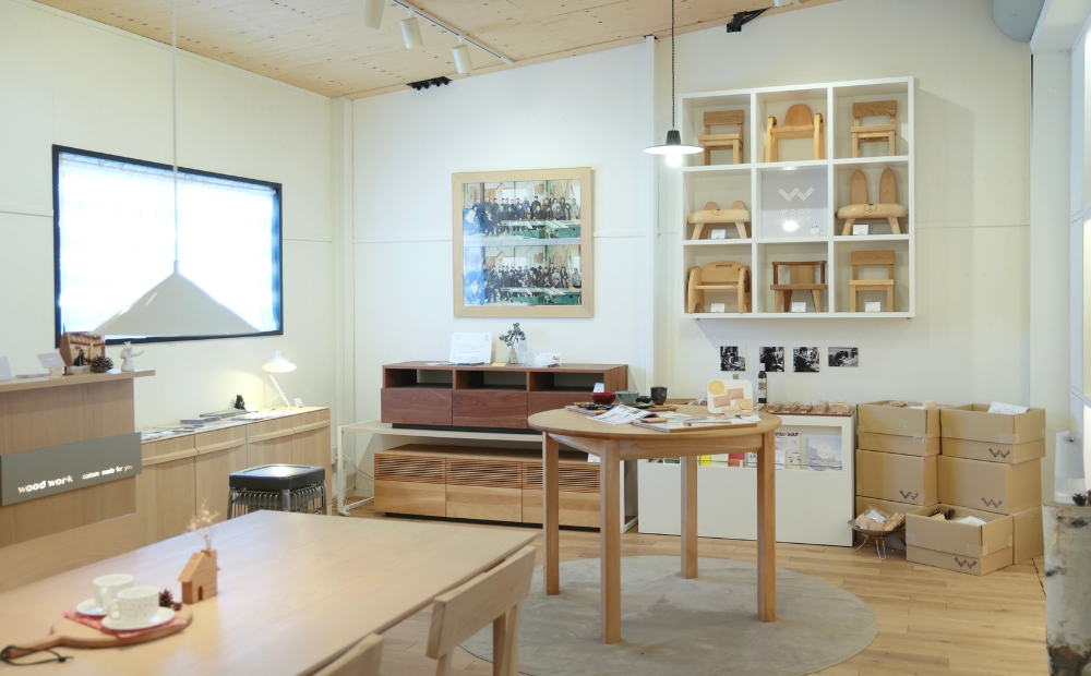 SORIDOME chair縲讓ケ遞ョシ壹え繧ゥ繝シ繝ォ繝翫ャ繝医繧ォ繝ゥ繝シシ夂區