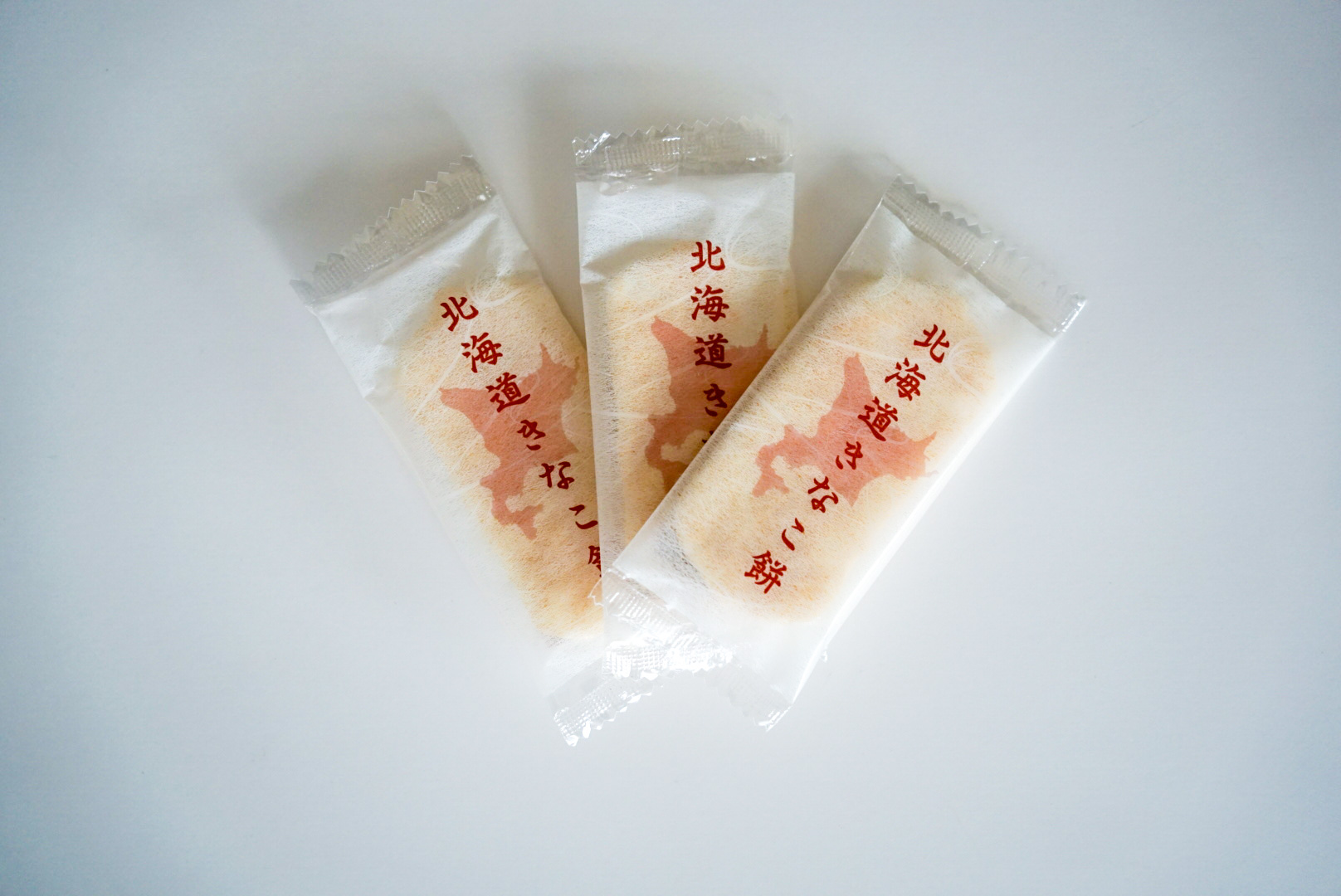 《岩塚製菓》北海道きなこ餅×ふわっと雪どけ煎餅 12袋入 各1箱（全2箱）【22001103】