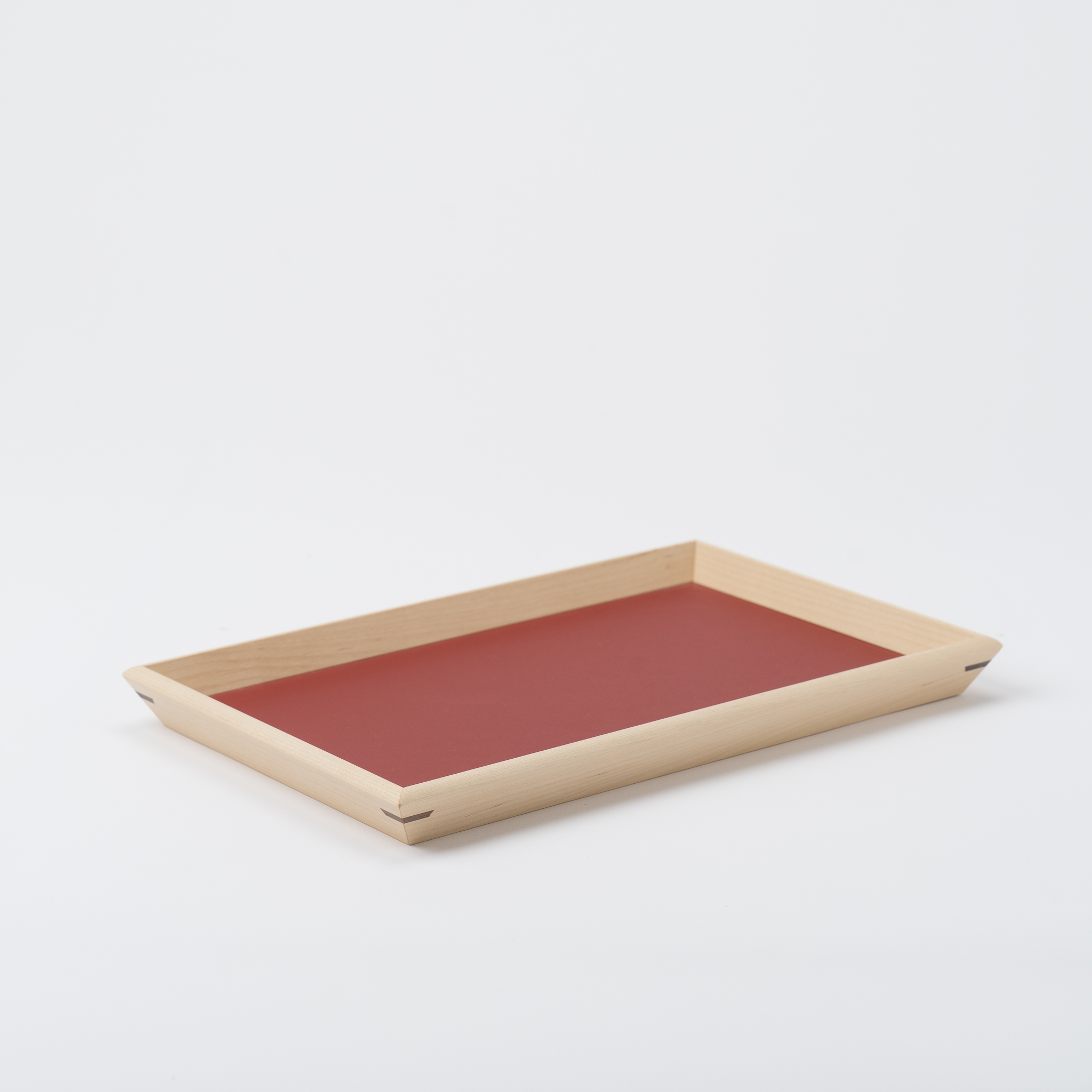 【木と暮らしの工房】シラカバ・トレー　＜サイズ：S／カラー：Red（赤）＞