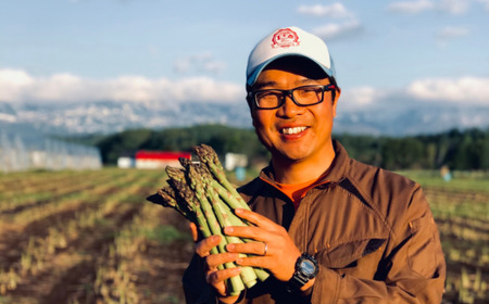 【2025年産！】北海道 美瑛町幻のアスパラ 本山農場のラスノーブル（グリーンアスパラ）2Lサイズ 2kg ≪2回便≫[048-10]