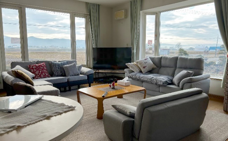 宿泊券 《countryside FURANO》 上富良野町 民泊 1泊 最大8名 素泊まり ≪6～8月/12～2月≫【 宿泊利用券 宿泊 旅行 1泊 】 北海道 上富良野町